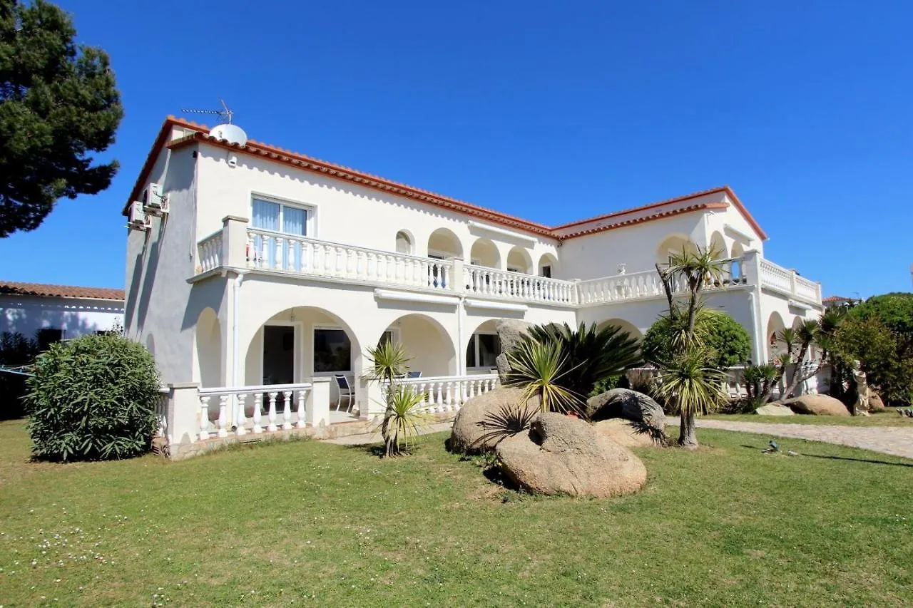 Leon Inmo Apartment Celine - 10413 Empuriabrava