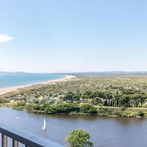Goldhome - Karina Apartment
